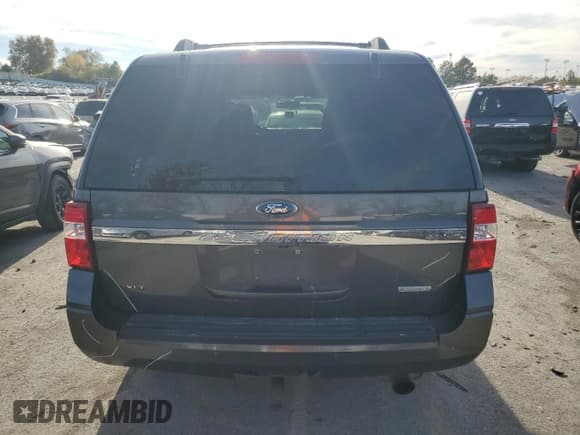 ✅ 2015 Ford Expedition XLT • VIN: 1FMJU1JT3FEF11152 • Lot: 91031425. Listed on Copart with 241,076 mi. Free auction sales archive from the USA and detailed vehicle history report at DreamBid. Image 6.