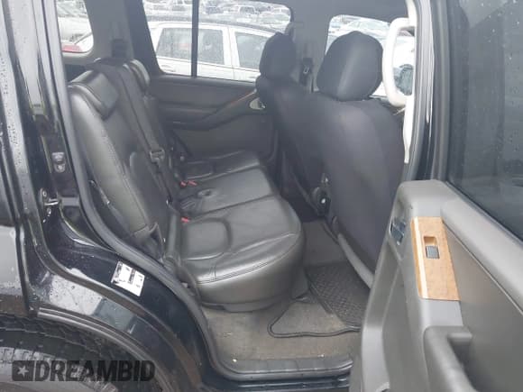 ✅ 2006 Nissan Pathfinder SE • VIN: 5N1AR18U56C650176 • Lot: 42978858. Listed on IAAI with 240,485 mi. Free auction sales archive from the USA and detailed vehicle history report at DreamBid. Image 8.