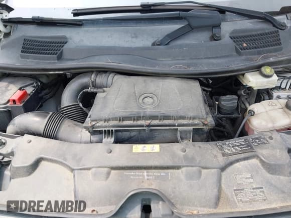 ✅ 2017 Mercedes-Benz Metris Cargo • VIN: WD3PG2EA2H3272609 • Lot: 42913947. Listed on IAAI with 120,038 mi. Free auction sales archive from the USA and detailed vehicle history report at DreamBid. Image 10.