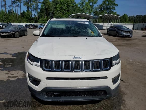 ✅ 2020 Jeep Compass Latitude • VIN: 3C4NJCBB8LT257269 • Lot: 54303155. Listed on Copart with 41,712 mi. Free auction sales archive from the USA and detailed vehicle history report at DreamBid. Image 5.