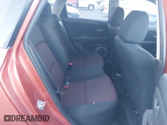 ✅ 2005 Mazda 3 s • VIN: JM1BK143951319394 • Lot: 42707804. Listed on IAAI with 182,611 mi. Free auction sales archive from the USA and detailed vehicle history report at DreamBid. Image 8.