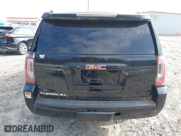 ✅ 2019 GMC Yukon XL SLT • VIN: 1GKS1GKC4KR399620 • Lot: 40156972. Wystawiony na IAAI z przebiegiem 140 983 mil. Bezpłatny archiwum sprzedaży aukcyjnych z USA i szczegółowy raport historii pojazdu na DreamBid. Zdjęcie 17.