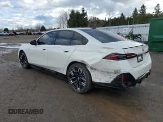 ✅ 2024 BMW i5 M60 • VIN: WBY43FK02RCS39505 • Lot: 81946234. Wystawiony na Copart z przebiegiem 14 657 mil. Bezpłatny archiwum sprzedaży aukcyjnych z USA i szczegółowy raport historii pojazdu na DreamBid. Zdjęcie 2.