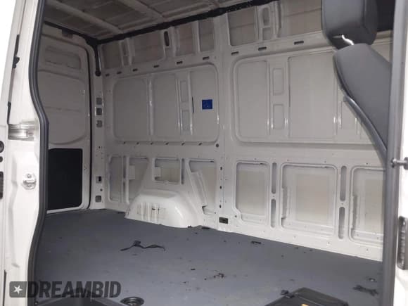 ✅ 2023 Mercedes-Benz Sprinter Cargo • VIN: W1Y70BGY0PT127518 • Лот: 42420164. Опубликован ранее на IAAI с пробегом Не указан. Бесплатный доступ к архиву аукционных продаж из США и подробный отчёт об истории автомобиля на DreamBid. Изображение 8.