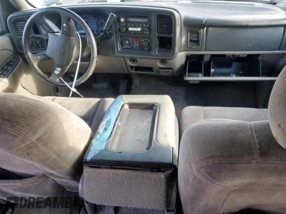 ✅ 2005 Chevrolet Suburban LT • VIN: 1GNEC16Z45J168919 • Лот: 37144714. Опубликован ранее на Copart с пробегом Не указан. Бесплатный доступ к архиву аукционных продаж из США и подробный отчёт об истории автомобиля на DreamBid. Изображение 8.