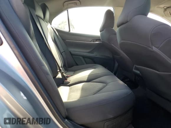 ✅ 2022 Toyota Camry Hybrid LE • VIN: 4T1C31AK2NU579899 • Lot: 70712105. Wystawiony na Copart z przebiegiem 153 521 mil. Bezpłatny archiwum sprzedaży aukcyjnych z USA i szczegółowy raport historii pojazdu na DreamBid. Zdjęcie 10.