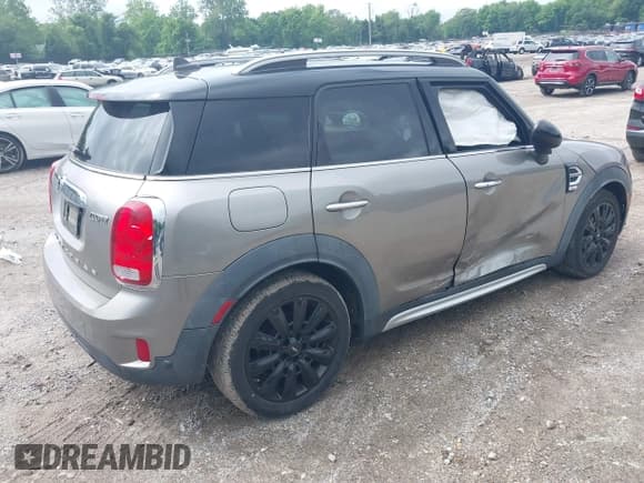 ✅ 2018 MINI Countryman Cooper • VIN: WMZYV5C39J3E02982 • Lot: 42384795. Wystawiony na IAAI z przebiegiem 74 599 mil. Bezpłatny archiwum sprzedaży aukcyjnych z USA i szczegółowy raport historii pojazdu na DreamBid. Zdjęcie 4.