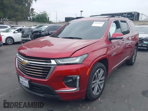 ✅ 2023 Chevrolet Traverse High Country • VIN: 1GNEVNKW9PJ242335 • Lot: 42415467. Wystawiony na IAAI z przebiegiem 25 855 mil. Bezpłatny archiwum sprzedaży aukcyjnych z USA i szczegółowy raport historii pojazdu na DreamBid. Zdjęcie 2.