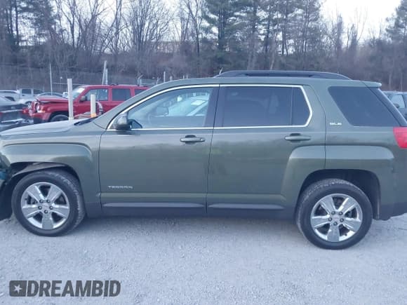 ✅ 2015 GMC Terrain SLE • VIN: 2GKFLWEK1F6253959 • Lot: 43792771. Wystawiony na IAAI z przebiegiem 83 683 mil. Bezpłatny archiwum sprzedaży aukcyjnych z USA i szczegółowy raport historii pojazdu na DreamBid. Zdjęcie 14.