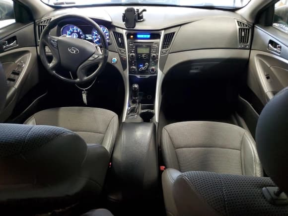 ✅ 2011 Hyundai Sonata Limited • VIN: 5NPEC4ACXBH236772 • Лот: 82317185. Опубликован ранее на Copart с пробегом 187 759 миль. Бесплатный доступ к архиву аукционных продаж из США и подробный отчёт об истории автомобиля на DreamBid. Изображение 8.