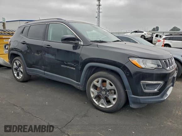 ✅ 2019 Jeep Compass Limited • VIN: 3C4NJCCB3KT667202 • Лот: 94328645. Опубликован ранее на Copart с пробегом 139 505 миль. Бесплатный доступ к архиву аукционных продаж из США и подробный отчёт об истории автомобиля на DreamBid. Изображение 4.