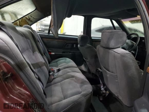 ✅ 1999 Oldsmobile 88 LS • VIN: 1G3HN52K6X4830744 • Lot: 45290305. Wystawiony na Copart z przebiegiem 142 675 mil. Bezpłatny archiwum sprzedaży aukcyjnych z USA i szczegółowy raport historii pojazdu na DreamBid. Zdjęcie 10.