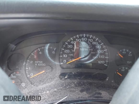 ✅ 2004 Chevrolet Silverado 2500HD LS • VIN: 1GCHK23U54F182529 • Лот: 42749003. Опубликован ранее на IAAI с пробегом Не указан. Бесплатный доступ к архиву аукционных продаж из США и подробный отчёт об истории автомобиля на DreamBid. Изображение 15.