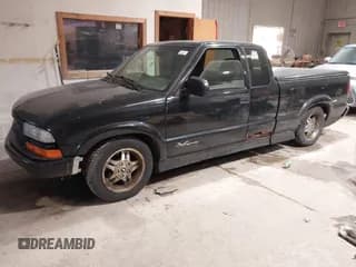 ✅ 2002 Chevrolet S-10 LS • VIN: 1GCCS19W628260671 • Лот: 41555365. Опубликован ранее на IAAI с пробегом 160 464 миль. Бесплатный доступ к архиву аукционных продаж из США и подробный отчёт об истории автомобиля на DreamBid. Изображение 2.