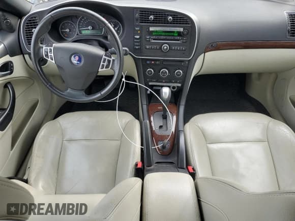 ✅ 2010 Saab 9-3 • VIN: YS3FA7CY9A1613417 • Лот: 45884215. Опубликован ранее на Copart с пробегом 111 806 миль. Бесплатный доступ к архиву аукционных продаж из США и подробный отчёт об истории автомобиля на DreamBid. Изображение 8.