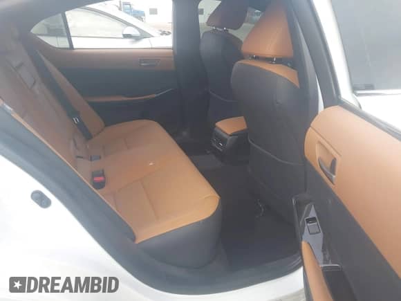 2024 Lexus IS 300 с VIN JTHBA1D23R5130831, выставлен на аукционе IAAI как лот 41673307 с пробегом 11 556 миль миль и . История ставок и продаж доступна на DreamBid. Изображение 8.