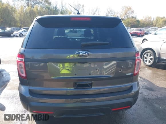 ✅ 2015 Ford Police Interceptor Utility • VIN: 1FM5K8AR6FGC51631 • Лот: 43608762. Опубликован ранее на IAAI с пробегом 193 201 миль. Бесплатный доступ к архиву аукционных продаж из США и подробный отчёт об истории автомобиля на DreamBid. Изображение 17.