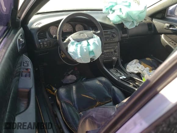 ✅ 2001 Acura CL Type S • VIN: 19UYA426X1A026949 • Lot: 51397404. Listed on Copart with 230,670 mi. Free auction sales archive from the USA and detailed vehicle history report at DreamBid. Image 8.