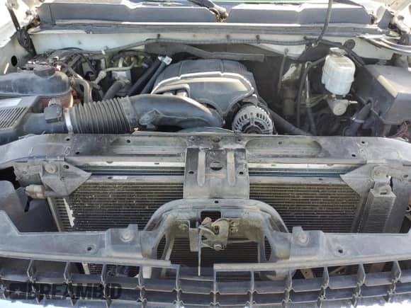 2010 Chevrolet Silverado 2500HD Work Truck z VIN 1GC4KVBG2AF138589, wystawiony jako Copart lot #52074695 z przebiegiem 328 916 mil mil oraz Szkoda całkowita • Salvage title. Historia ofert i sprzedaży dostępna na DreamBid. Obrazek 11.