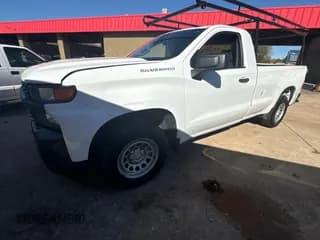 ✅ 2019 Chevrolet Silverado 1500 Work Truck • VIN: 3GCNWAEF8KG178647 • Lot: 81751314. Wystawiony na Copart z przebiegiem 102 883 mil. Bezpłatny archiwum sprzedaży aukcyjnych z USA i szczegółowy raport historii pojazdu na DreamBid. Zdjęcie 2.