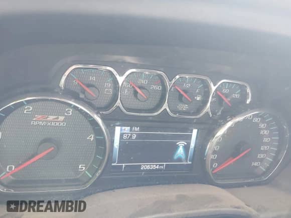 2016 Chevrolet Silverado 2500HD LT z VIN 1GC1KVE84GF246115, wystawiony jako IAAI lot #42601633 z przebiegiem 206 354 mil mil oraz . Historia ofert i sprzedaży dostępna na DreamBid. Obrazek 7.