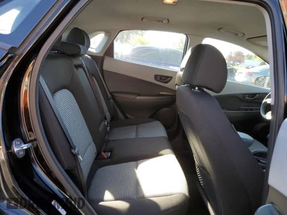 2019 Hyundai Kona SE z VIN KM8K1CAA4KU365304, wystawiony jako Copart lot #50527683 z przebiegiem 66 037 mil mil oraz . Historia ofert i sprzedaży dostępna na DreamBid. Obrazek 10.