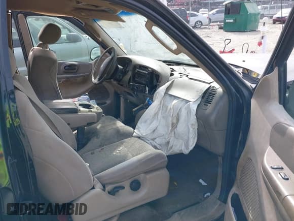 ✅ 2003 Ford F-150 XL • VIN: 1FTRX17W53NB19575 • Lot: 41711599. Listed on IAAI with Not provided. Free auction sales archive from the USA and detailed vehicle history report at DreamBid. Image 5.