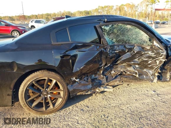 ✅ 2023 Dodge Charger GT • VIN: 2C3CDXHG7PH638980 • Lot: 43711407. Listed on IAAI with 16,736 mi. Free auction sales archive from the USA and detailed vehicle history report at DreamBid. Image 18.