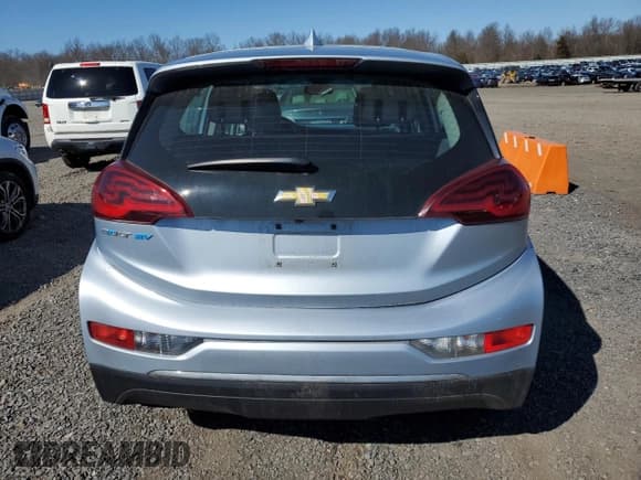 ✅ 2018 Chevrolet Bolt EV LT • VIN: 1G1FW6S07J4110667 • Lot: 48310605. Wystawiony na Copart z przebiegiem 36 158 mil. Bezpłatny archiwum sprzedaży aukcyjnych z USA i szczegółowy raport historii pojazdu na DreamBid. Zdjęcie 6.