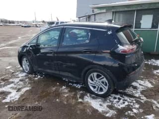 ✅ 2023 Chevrolet Bolt EV 1LT • VIN: 1G1FW6S0XP4202462 • Lot: 82847504. Wystawiony na Copart z przebiegiem 21 172 mil. Bezpłatny archiwum sprzedaży aukcyjnych z USA i szczegółowy raport historii pojazdu na DreamBid. Zdjęcie 2.