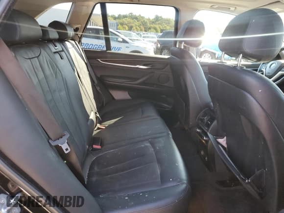 ✅ 2016 BMW X5 xDrive40e • VIN: 5UXKT0C55G0S76223 • Лот: 84792155. Опубликован ранее на Copart с пробегом 142 221 миль. Бесплатный доступ к архиву аукционных продаж из США и подробный отчёт об истории автомобиля на DreamBid. Изображение 11.