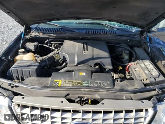 ✅ 2003 Ford Explorer Eddie Bauer • VIN: 1FMZU74W73UC38925 • Lot: 65349145. Listed on Copart with 177,281 mi. Free auction sales archive from the USA and detailed vehicle history report at DreamBid. Image 12.