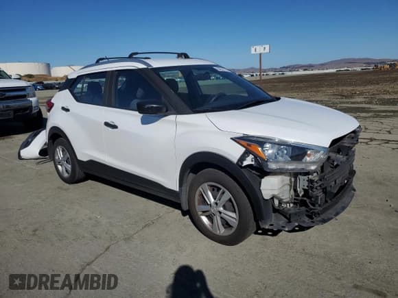 ✅ 2019 Nissan Kicks SV • VIN: 3N1CP5CU7KL498274 • Lot: 84637765. Listed on Copart with 122,967 mi. Free auction sales archive from the USA and detailed vehicle history report at DreamBid. Image 4.