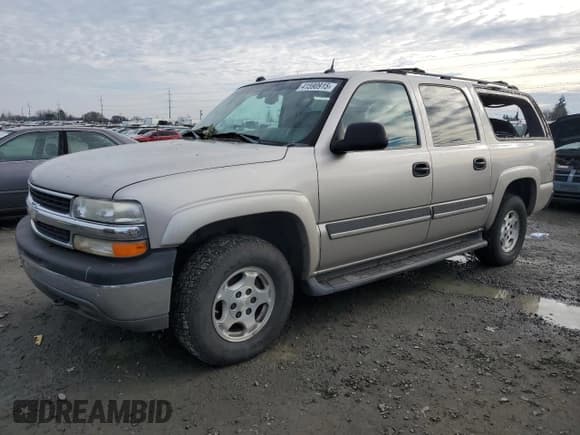 ✅ 2005 Chevrolet Suburban LT • VIN: 3GNFK16ZX5G236228 • Lot: 41590915. Wystawiony na Copart z przebiegiem 179 040 mil. Bezpłatny archiwum sprzedaży aukcyjnych z USA i szczegółowy raport historii pojazdu na DreamBid. Zdjęcie 1.