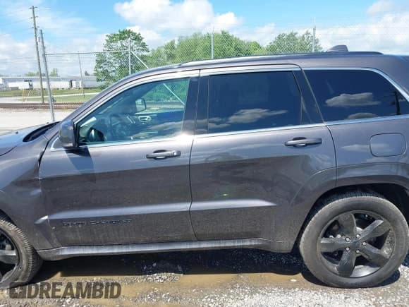 ✅ 2016 Jeep Grand Cherokee Overland • VIN: 1C4RJFCG6GC417485 • Лот: 42210973. Опубликован ранее на IAAI с пробегом 115 612 миль. Бесплатный доступ к архиву аукционных продаж из США и подробный отчёт об истории автомобиля на DreamBid. Изображение 14.