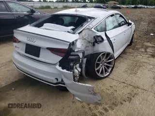 ✅ 2019 Audi RS 5 Sportback • VIN: WUABWCF54KA903957 • Lot: 49552262. Wystawiony na Copart z przebiegiem Nie podano. Bezpłatny archiwum sprzedaży aukcyjnych z USA i szczegółowy raport historii pojazdu na DreamBid. Zdjęcie 4.