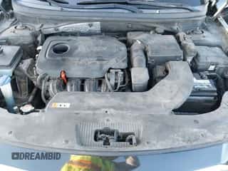 2015 Hyundai Sonata SE z VIN 5NPE24AF2FH016433, wystawiony jako IAAI lot #43453828 z przebiegiem 214 624 mil mil oraz . Historia ofert i sprzedaży dostępna na DreamBid. Obrazek 6.