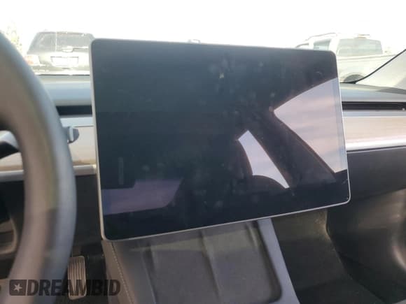 ✅ 2023 Tesla Model 3 • VIN: 5YJ3E1EA9PF676724 • Lot: 46357805. Wystawiony na Copart z przebiegiem Nie podano. Bezpłatny archiwum sprzedaży aukcyjnych z USA i szczegółowy raport historii pojazdu na DreamBid. Zdjęcie 9.