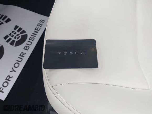 ✅ 2020 Tesla Model 3 Performance • VIN: 5YJ3E1EC2LF784212 • Lot: 43627605. Wystawiony na IAAI z przebiegiem 148 374 mil. Bezpłatny archiwum sprzedaży aukcyjnych z USA i szczegółowy raport historii pojazdu na DreamBid. Zdjęcie 11.