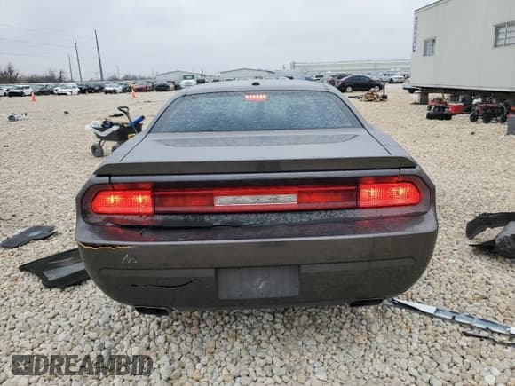 ✅ 2013 Dodge Challenger R/T • VIN: 2C3CDYBT6DH717869 • Lot: 87534985. Wystawiony na Copart z przebiegiem Nie podano. Bezpłatny archiwum sprzedaży aukcyjnych z USA i szczegółowy raport historii pojazdu na DreamBid. Zdjęcie 6.