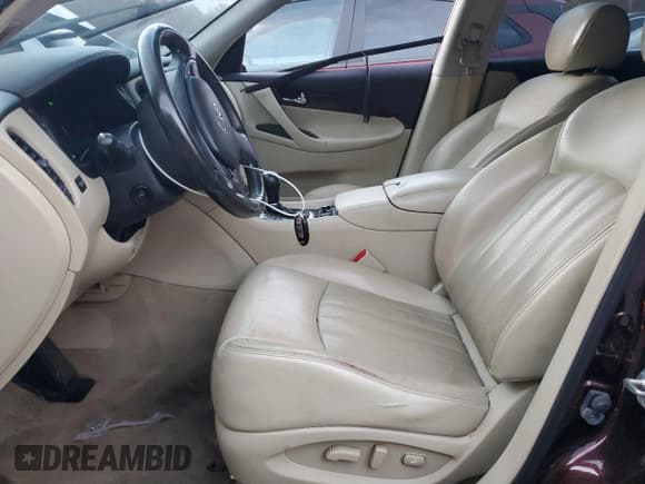 ✅ 2017 Infiniti QX50 • VIN: JN1BJ0RR8HM403352 • Lot: 87056035. Wystawiony na Copart z przebiegiem Nie podano. Bezpłatny archiwum sprzedaży aukcyjnych z USA i szczegółowy raport historii pojazdu na DreamBid. Zdjęcie 7.