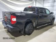 ✅ 2018 Toyota Tundra SR5 • VIN: 5TFDY5F12JX752881 • Лот: 84632565. Опубликован ранее на Copart с пробегом 93 876 миль. Бесплатный доступ к архиву аукционных продаж из США и подробный отчёт об истории автомобиля на DreamBid. Изображение 3.