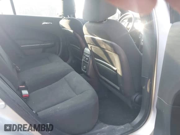 2012 Dodge Charger SXT Plus z VIN 2C3CDXJG1CH169504, wystawiony jako IAAI lot #42977222 z przebiegiem 167 805 mil mil oraz . Historia ofert i sprzedaży dostępna na DreamBid. Obrazek 8.