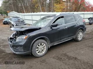 ✅ 2020 Nissan Rogue SV • VIN: JN8AT2MV9LW141345 • Lot: 87482425. Wystawiony na Copart z przebiegiem 83 497 mil. Bezpłatny archiwum sprzedaży aukcyjnych z USA i szczegółowy raport historii pojazdu na DreamBid. Zdjęcie 1.