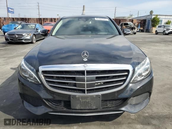 ✅ 2015 Mercedes-Benz C 300 • VIN: 55SWF4KB0FU039534 • Lot: 81427375. Listed on Copart with 119,424 mi. Free auction sales archive from the USA and detailed vehicle history report at DreamBid. Image 5.