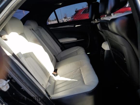 ✅ 2017 Chrysler 300 S Alloy Edition • VIN: 2C3CCABT5HH577085 • Lot: 78660874. Listed on Copart with 116,669 mi. Free auction sales archive from the USA and detailed vehicle history report at DreamBid. Image 10.