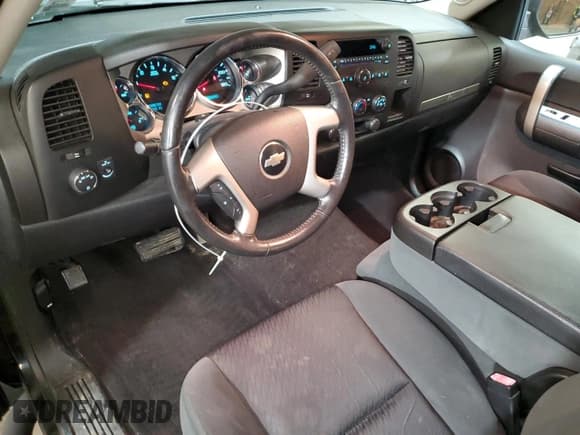 ✅ 2009 Chevrolet Silverado 1500 • VIN: 1GCEK24009Z179817 • Лот: 80531035. Опубликован ранее на Copart с пробегом 97 203 миль. Бесплатный доступ к архиву аукционных продаж из США и подробный отчёт об истории автомобиля на DreamBid. Изображение 8.