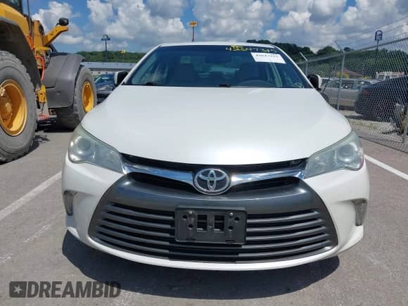 2016 Toyota Camry XLE with VIN 4T1BF1FK5GU534695, listed as a IAAI auction lot 42647315 with 152,332 mi miles and . Bid and sale history available at DreamBid. Image 12.