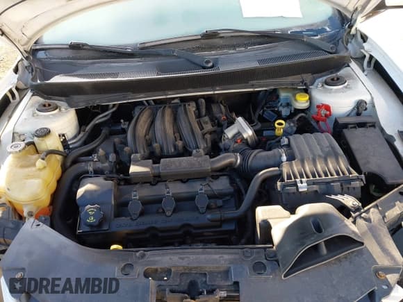 ✅ 2009 Chrysler Sebring Touring • VIN: 1C3LC55D09N516599 • Lot: 41925339. Wystawiony na IAAI z przebiegiem 164 248 mil. Bezpłatny archiwum sprzedaży aukcyjnych z USA i szczegółowy raport historii pojazdu na DreamBid. Zdjęcie 10.