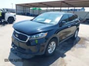 ✅ 2019 Kia Sorento LX • VIN: 5XYPG4A35KG585035 • Лот: 43152392. Опубликован ранее на IAAI с пробегом 74 123 миль. Бесплатный доступ к архиву аукционных продаж из США и подробный отчёт об истории автомобиля на DreamBid. Изображение 2.